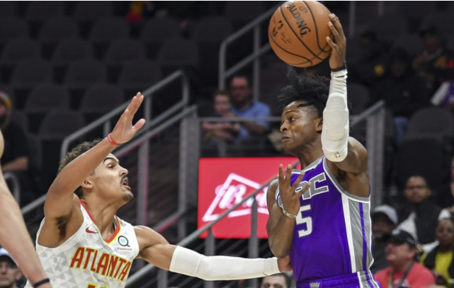  福克斯三双国王轻取雷霆  