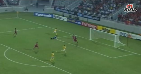  里尔中场调度行云流水，精准直塞撕破防线