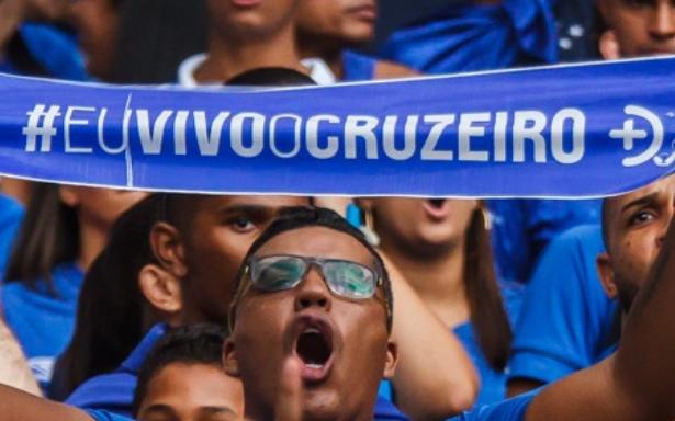  布伦瑞克门将神勇发挥，多次扑救力保球队全身而退